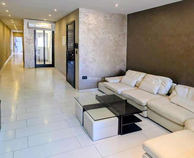 Image No.2-3 Bed Property for sale