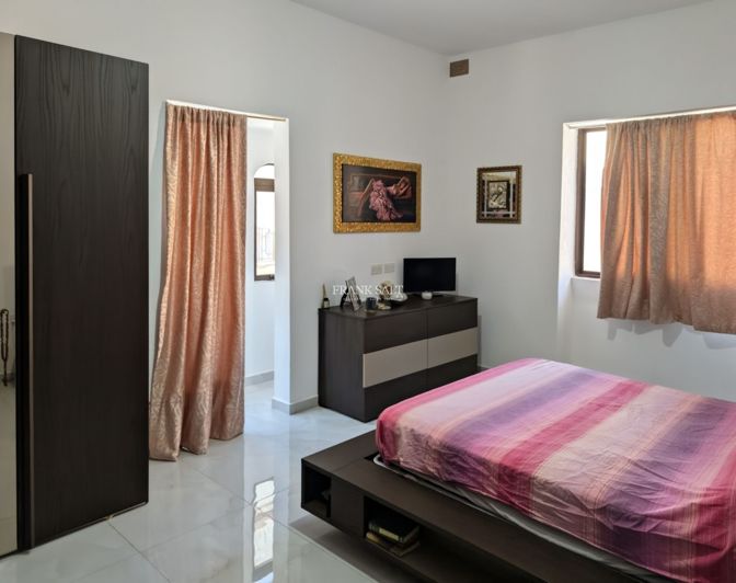 Image No.6-Propriété de 3 chambres à vendre à Birkirkara