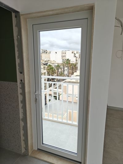 Image No.7-1 Bed Property for sale