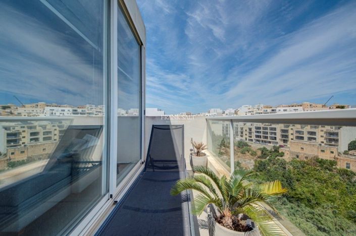 Image No.21-1 Bed Property for sale