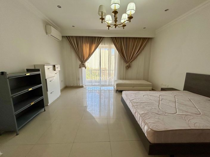 Image No.11-3 Bed Property for sale