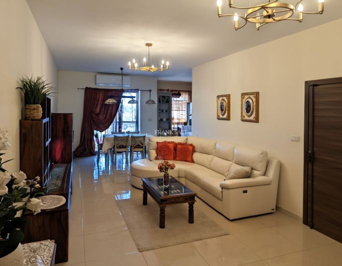 Image No.18-Propriété de 3 chambres à vendre à Zejtun
