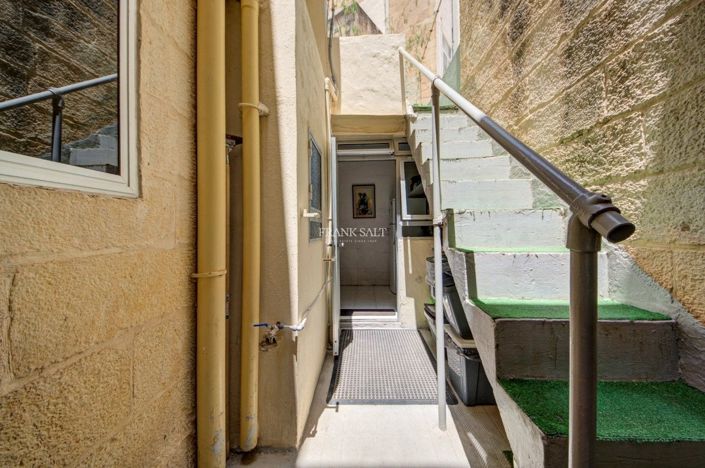 Image No.19-1 Bed Property for sale