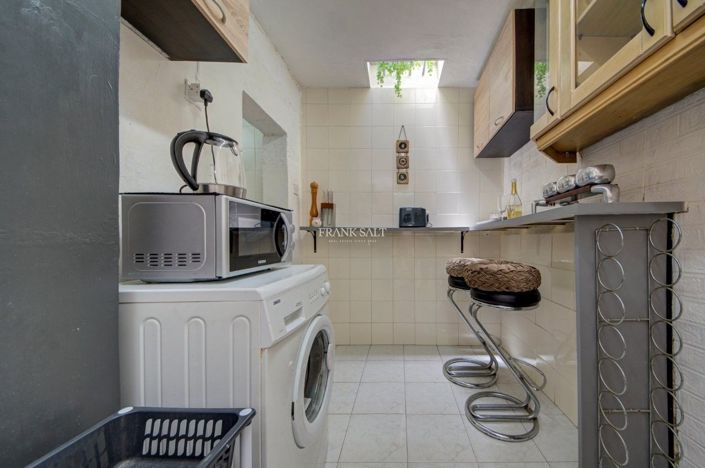 Image No.9-1 Bed Property for sale