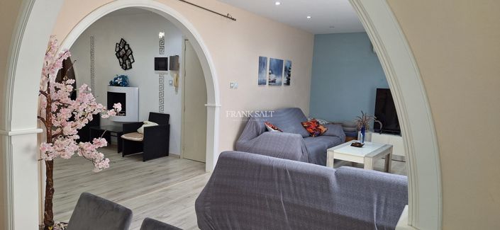 Image No.4-3 Bed Property for sale