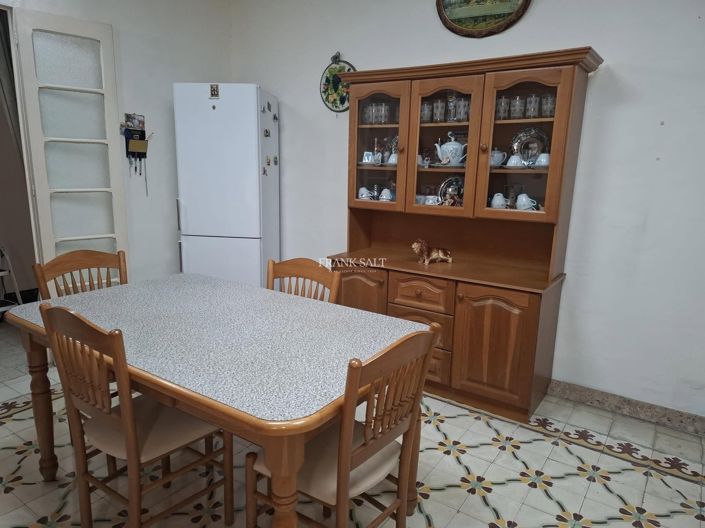 Image No.5-2 Bed Property for sale
