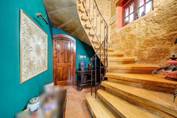 Image No.35-3 Bed Property for sale