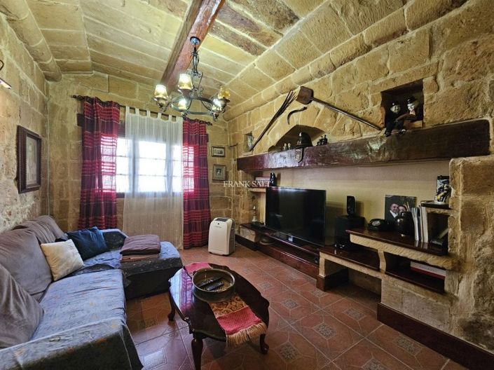 Image No.6-Propriété de 3 chambres à vendre à Birkirkara