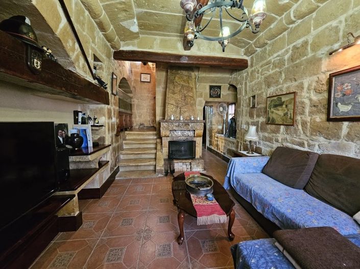 Image No.8-Propriété de 3 chambres à vendre à Birkirkara