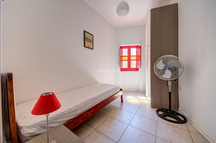 Image No.17-2 Bed Property for sale