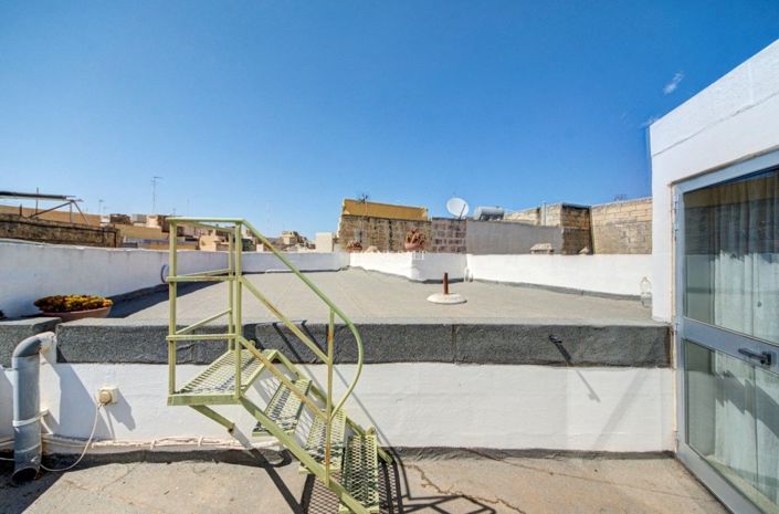 Image No.24-2 Bed Property for sale