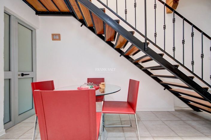 Image No.9-2 Bed Property for sale