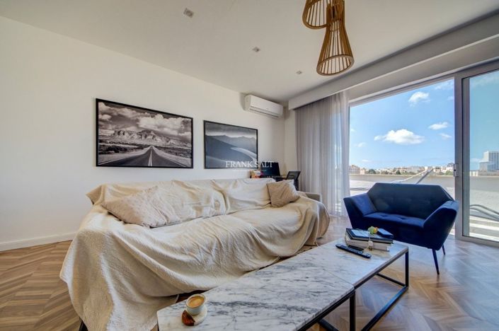 Image No.2-2 Bed Property for sale