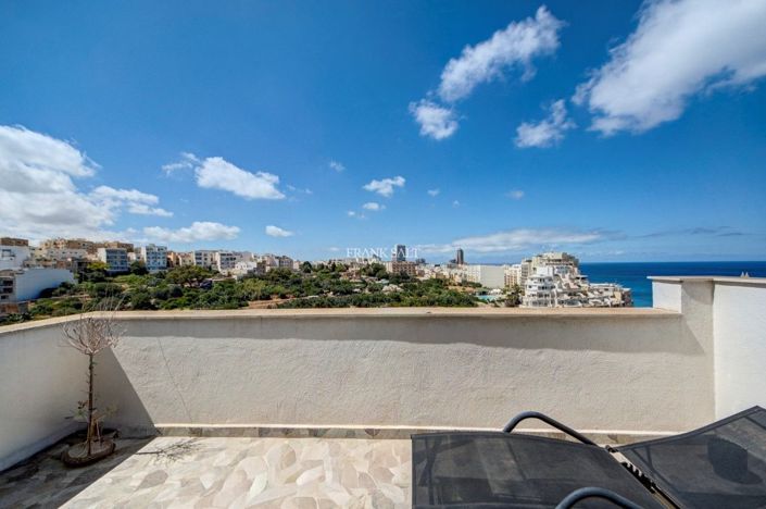 Image No.20-2 Bed Property for sale
