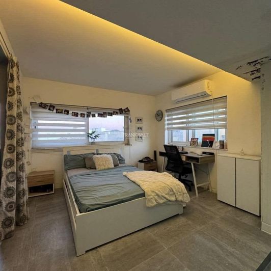 Image No.5-3 Bed Property for sale