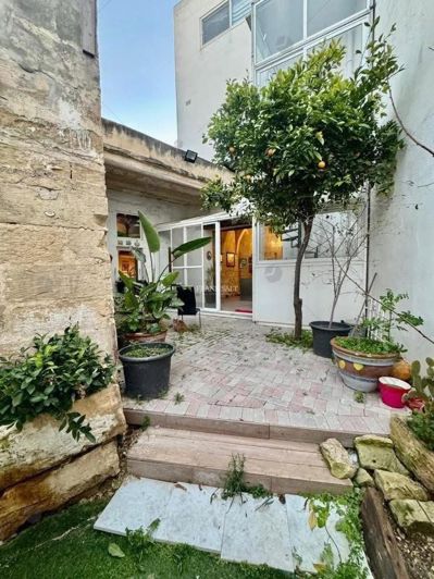 Image No.8-3 Bed Property for sale
