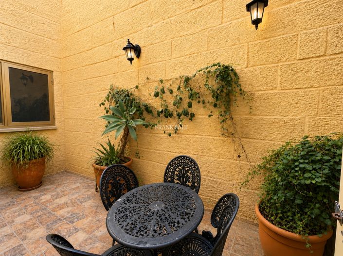 Image No.7-3 Bed Property for sale