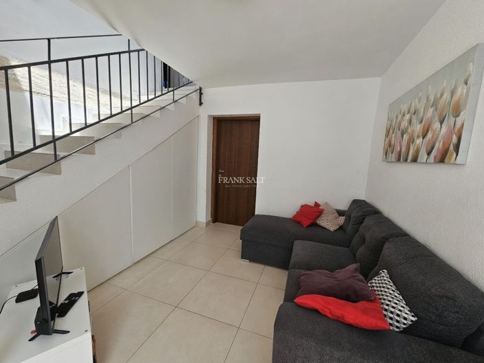 Image No.14-4 Bed Property for sale