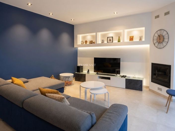 Image No.3-4 Bed Property for sale