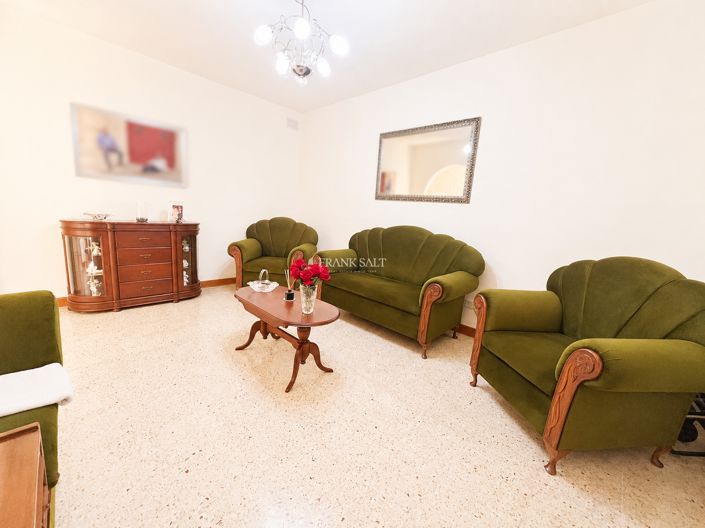 Image No.2-3 Bed Property for sale