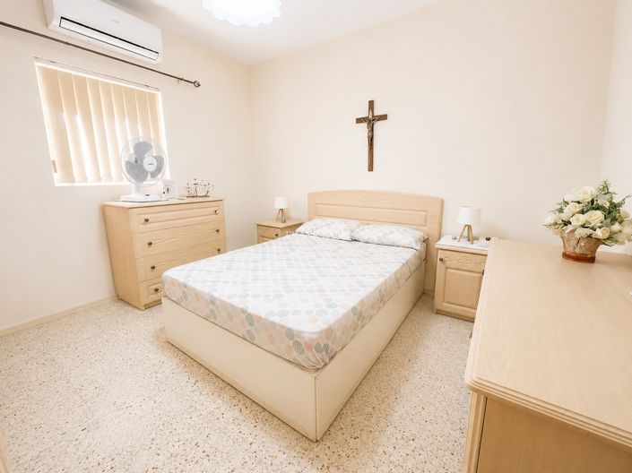 Image No.9-3 Bed Property for sale
