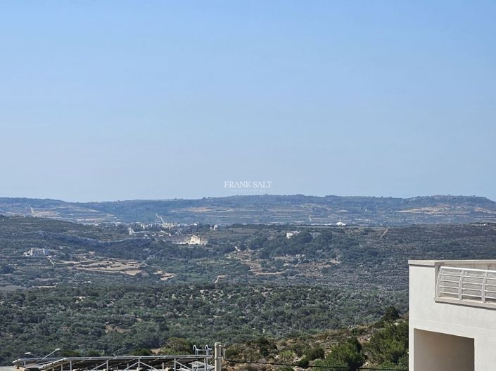 Image No.3-3 Bed Property for sale