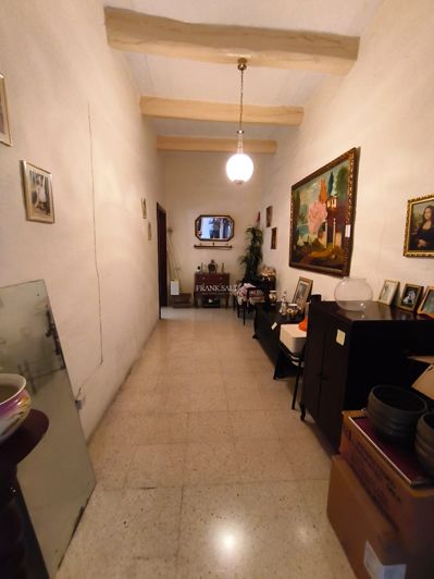Image No.15-4 Bed Property for sale