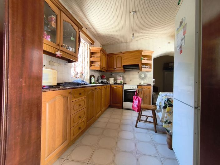 Image No.9-4 Bed Property for sale