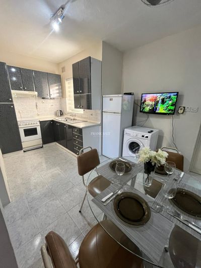 Image No.3-2 Bed Property for sale