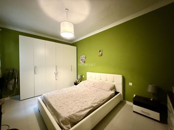 Image No.6-3 Bed Property for sale