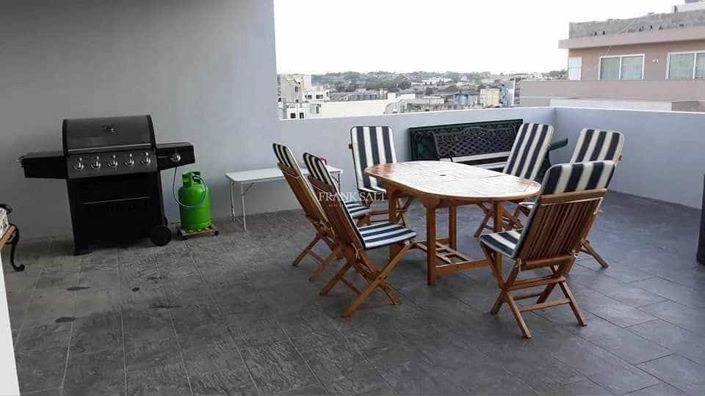 Image No.13-Propriété de 2 chambres à vendre à Marsaskala