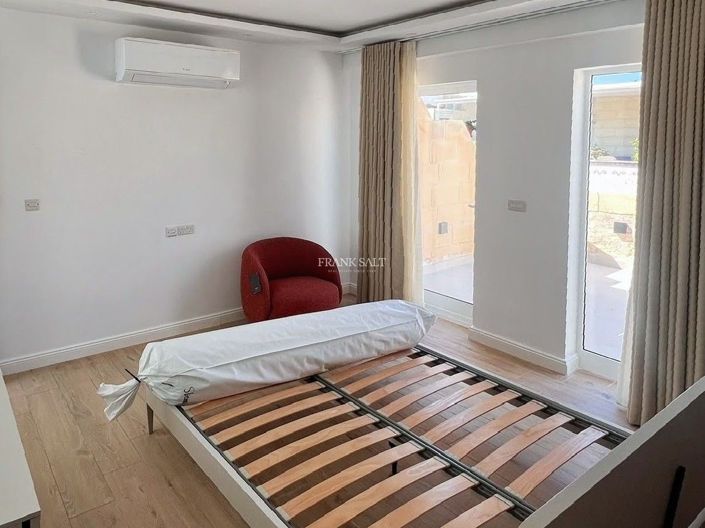 Image No.3-Propriété de 2 chambres à vendre à Sliema