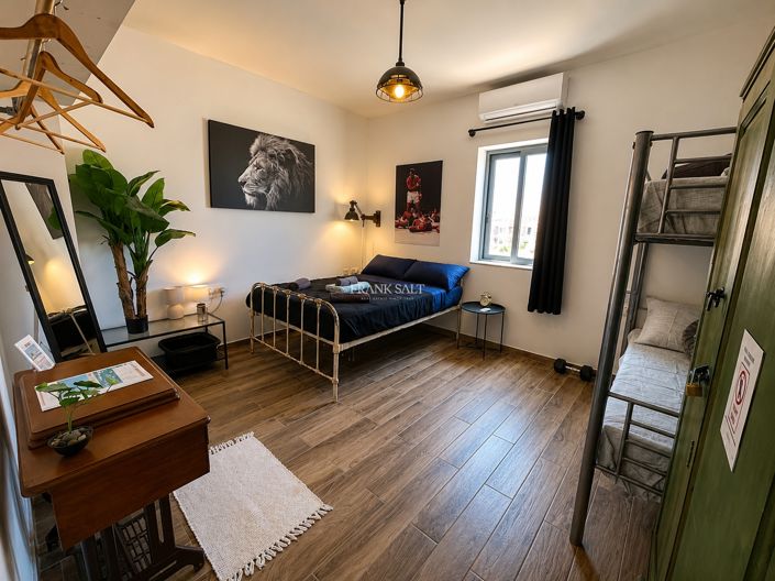 Image No.17-2 Bed Property for sale