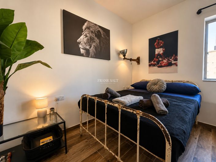 Image No.25-2 Bed Property for sale