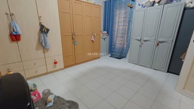 7baf2227-7195-4f19-8268-a9220a5cb230