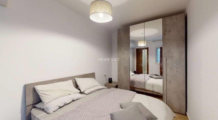Image No.4-2 Bed Property for sale