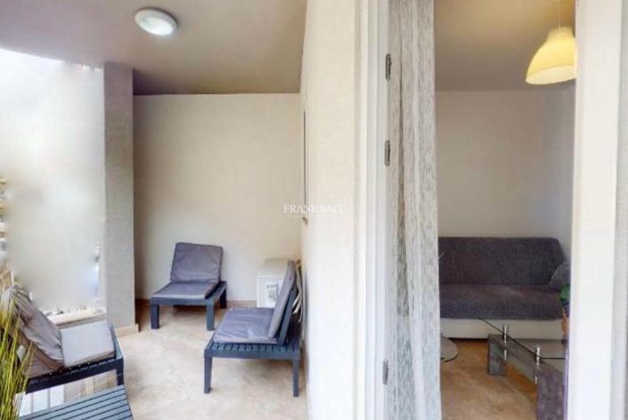Image No.8-2 Bed Property for sale