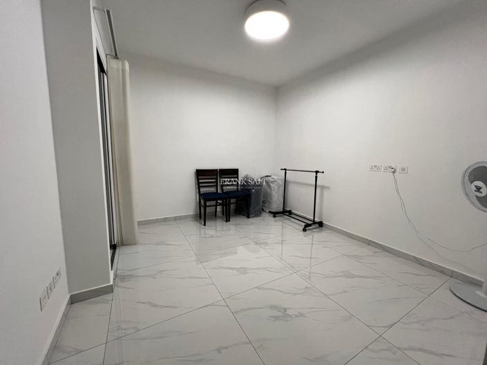Image No.8-Propriété de 3 chambres à vendre à St Julians