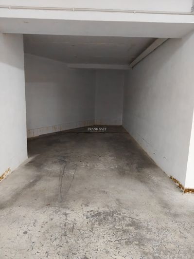 Image No.7-Propriété de 3 chambres à vendre à Ghaxaq