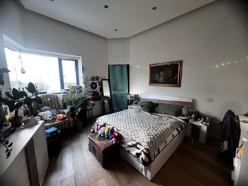 f56d637e-1364-4972-b633-c8f431425bec