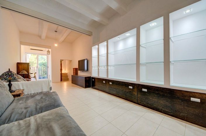 Image No.19-1 Bed Property for sale