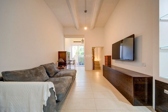Image No.20-1 Bed Property for sale