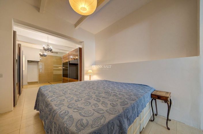 Image No.24-1 Bed Property for sale