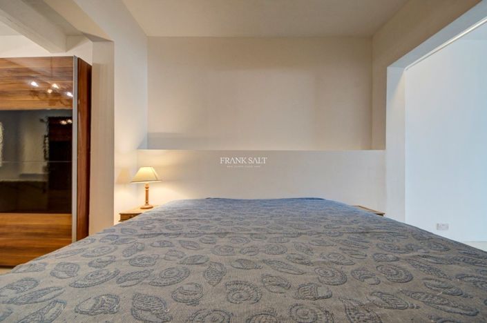 Image No.25-1 Bed Property for sale