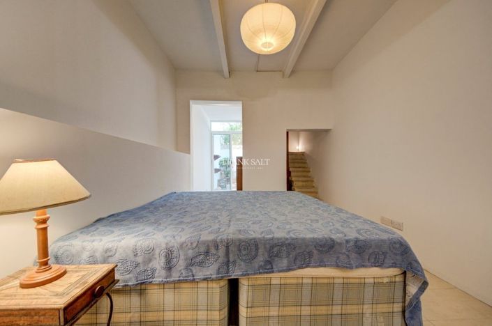Image No.26-1 Bed Property for sale
