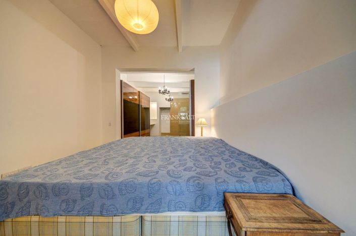 Image No.27-1 Bed Property for sale