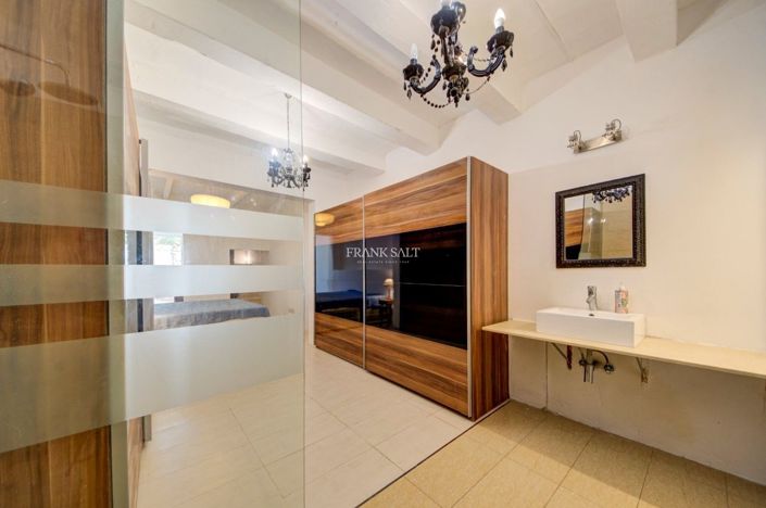 Image No.31-1 Bed Property for sale
