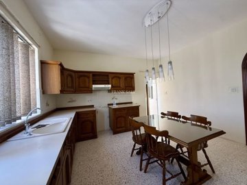 06a78308-5bd3-49e6-8dea-390c4b906736
