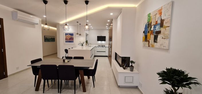 Image No.3-3 Bed Property for sale