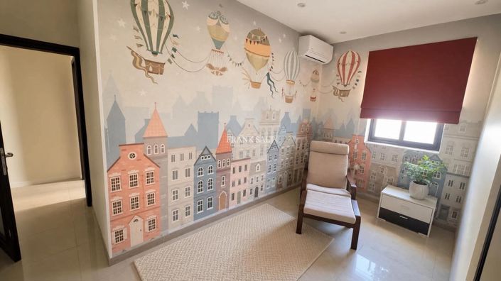 Image No.7-3 Bed Property for sale